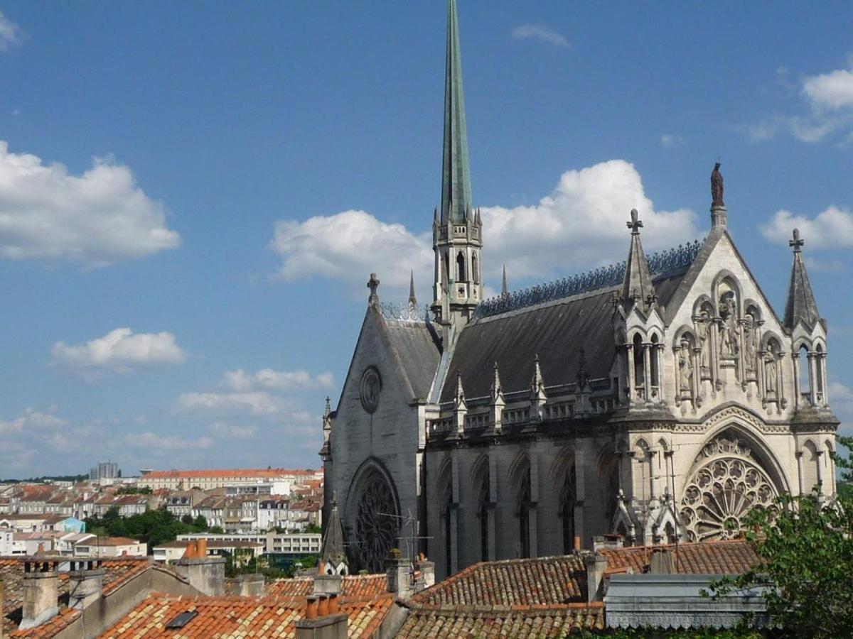 La Suite Angoulême Екстериор снимка